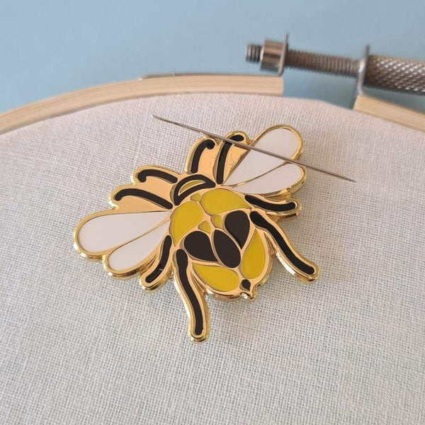 Embroidery Needle Minder | Bee - NØRDEN