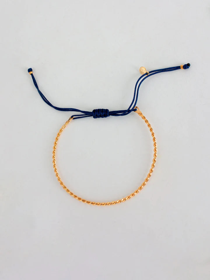 Gold Twist Bracelet | Cool Colours - NØRDEN