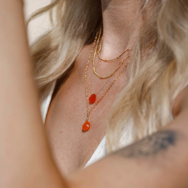 Crystal Minimal Necklace | Carnelian